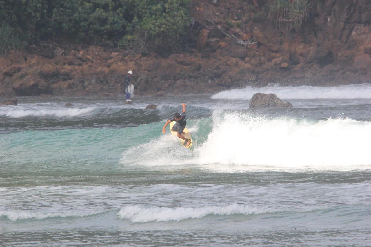 Ayolah Surf House &Surf Camp Apartman Jembrana Kültér fotó