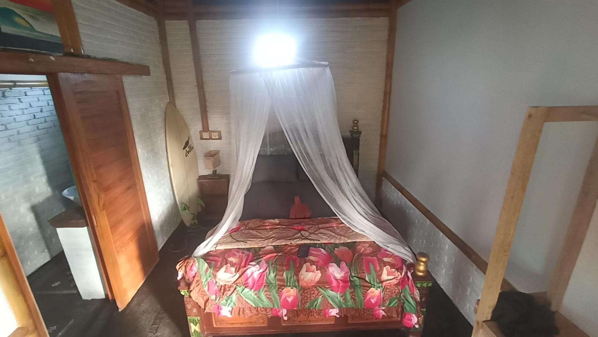 Ayolah Surf House &Surf Camp Apartman Jembrana Szoba fotó