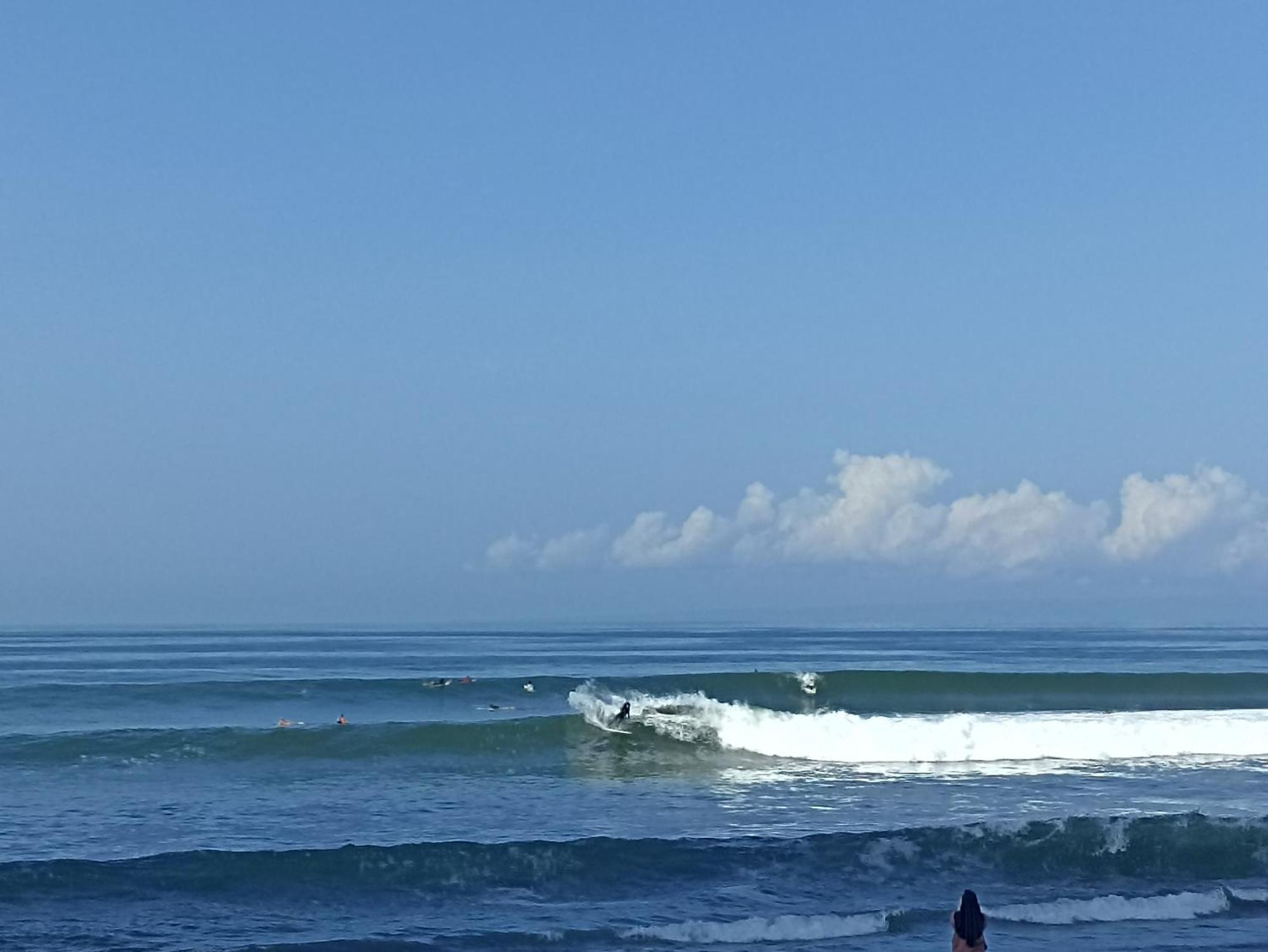 Ayolah Surf House &Surf Camp Apartman Jembrana Kültér fotó